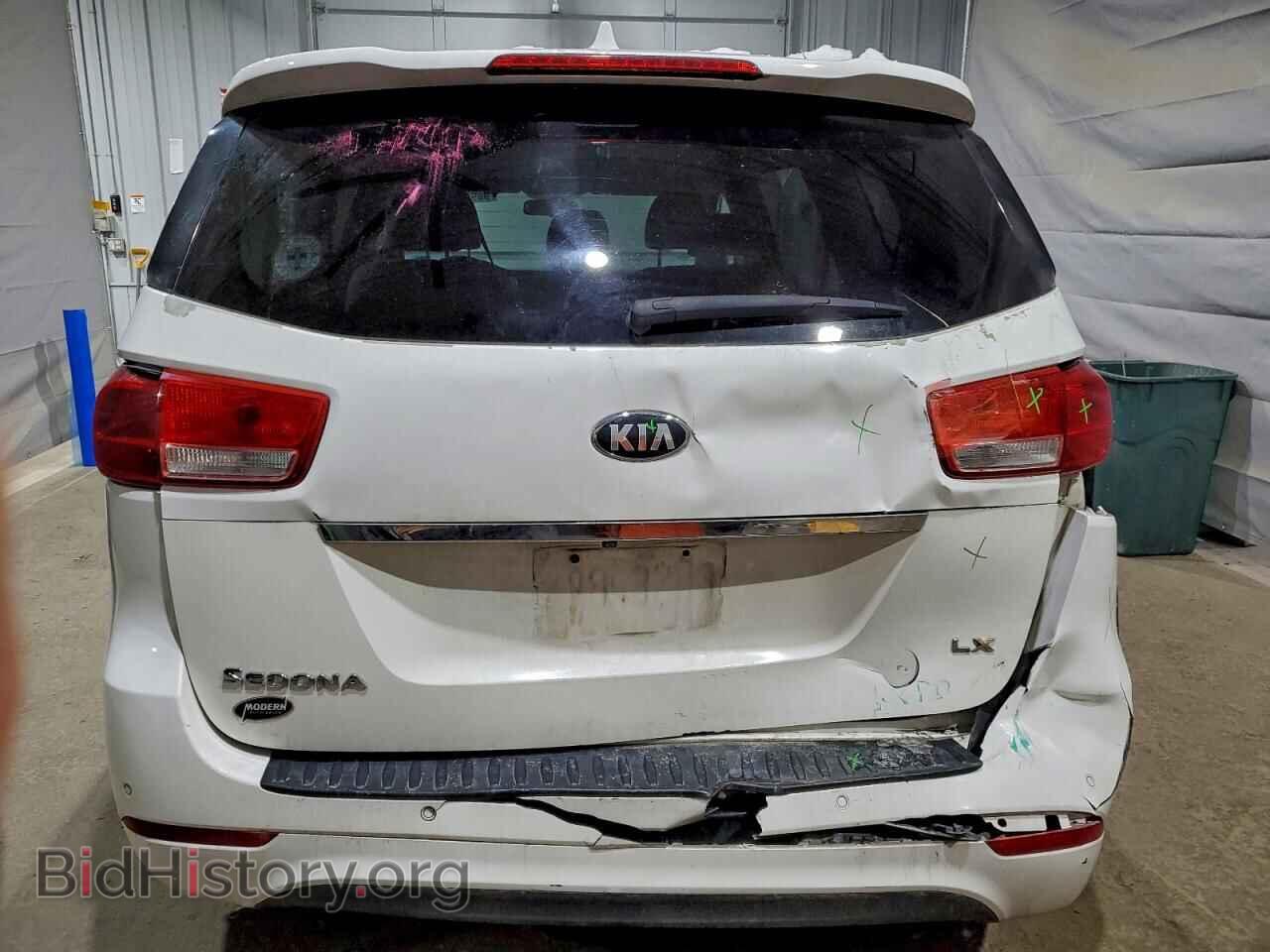 2016 KIA All Models - VIN: KNDMB5C19G6188098 - Photo 6