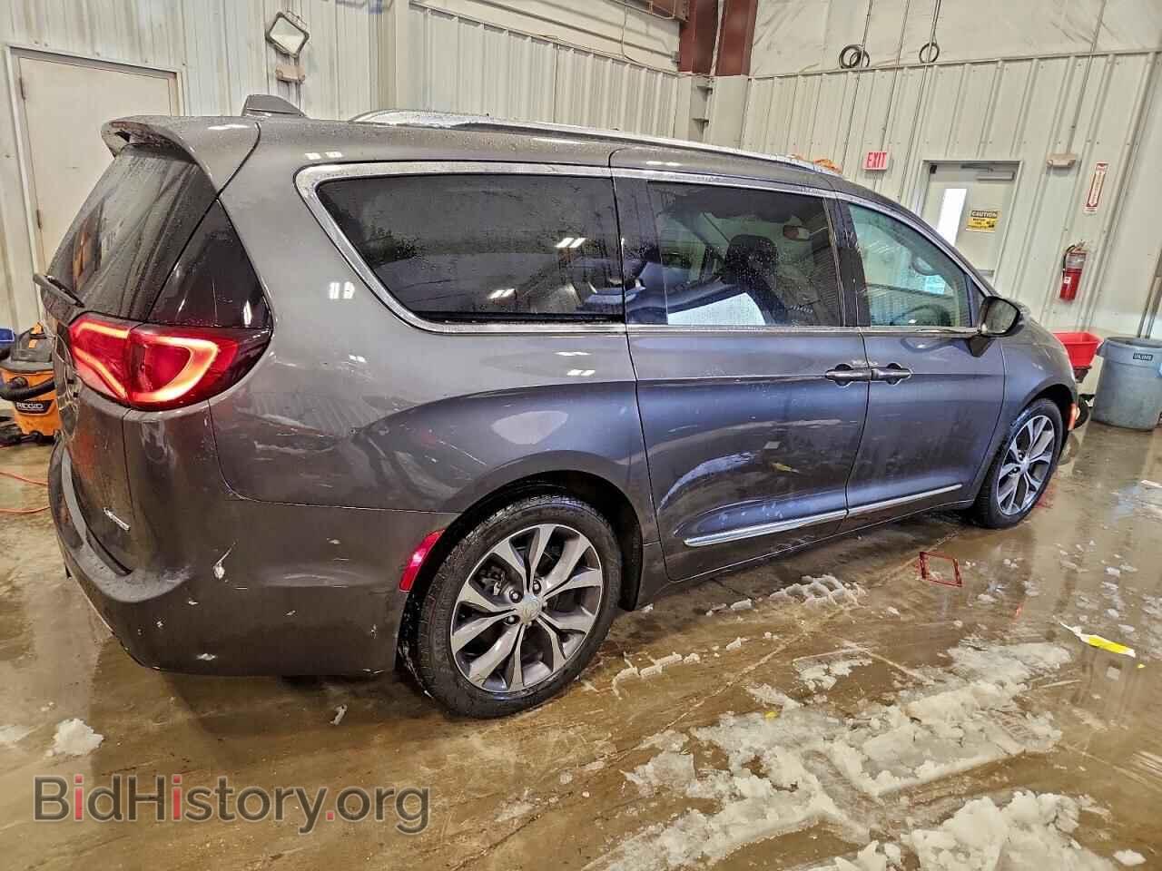 2018 CHRYSLER PACIFICA - VIN: 2C4RC1GG1JR102874 - Фото 3