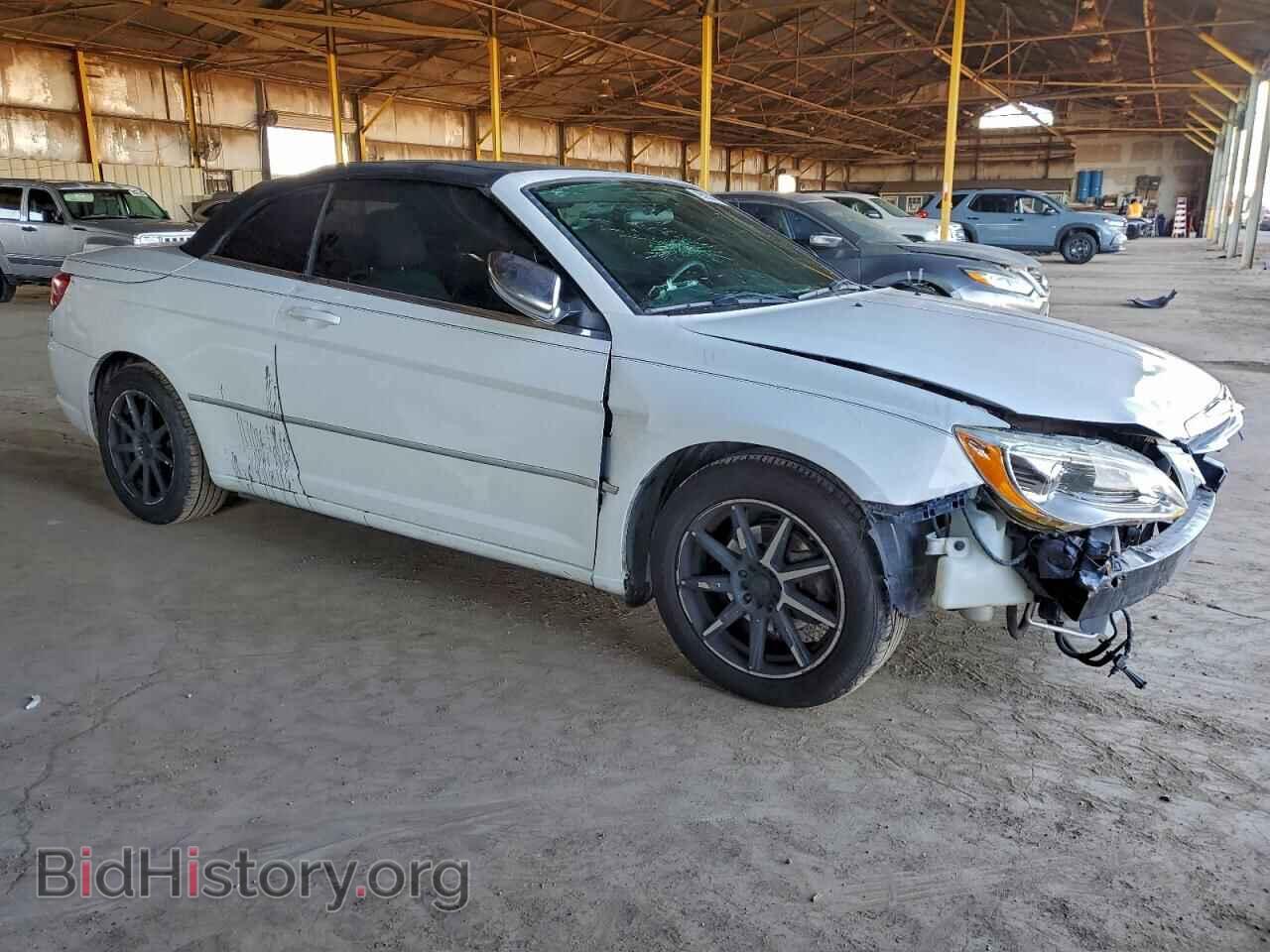 2012 CHRYSLER 200 - VIN: 1C3BCBEB3CN229421 - Photo 4