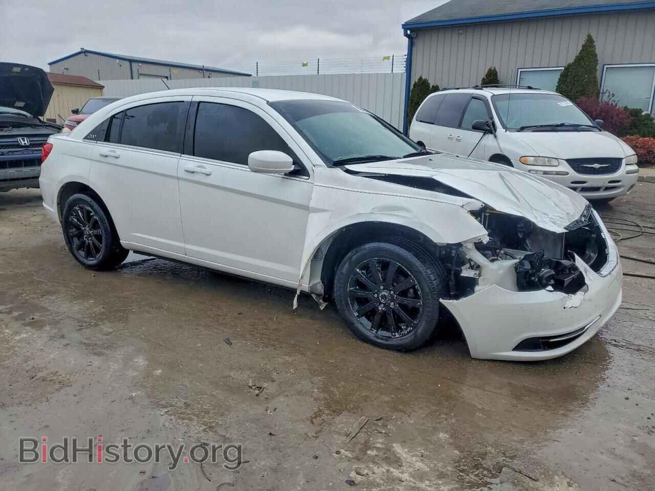 2013 CHRYSLER 200 - VIN: 1C3CCBBB7DN764052 - Фото 4