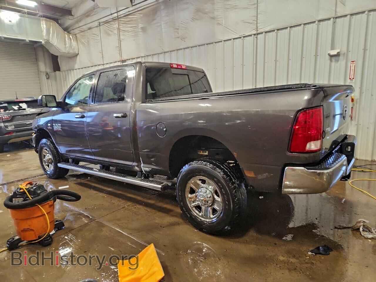 2017 RAM All Models - VIN: 3C6UR5DL4HG652224 - Photo 2
