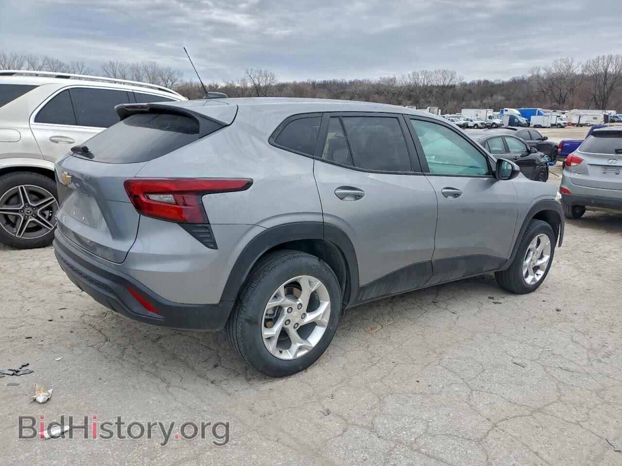 2024 CHEVROLET TRAX - VIN: KL77LFE25RC077491 - Фото 3