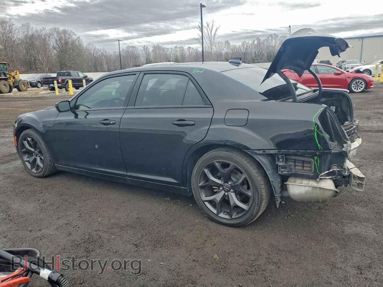 2023 CHRYSLER 300 - VIN: 2C3CCABG2PH565476 - Фото 2