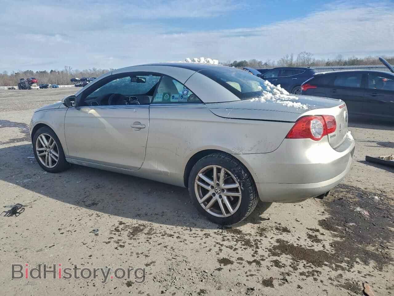 2009 VOLKSWAGEN EOS - VIN: WVWFA71F19V017456 - Фото 2