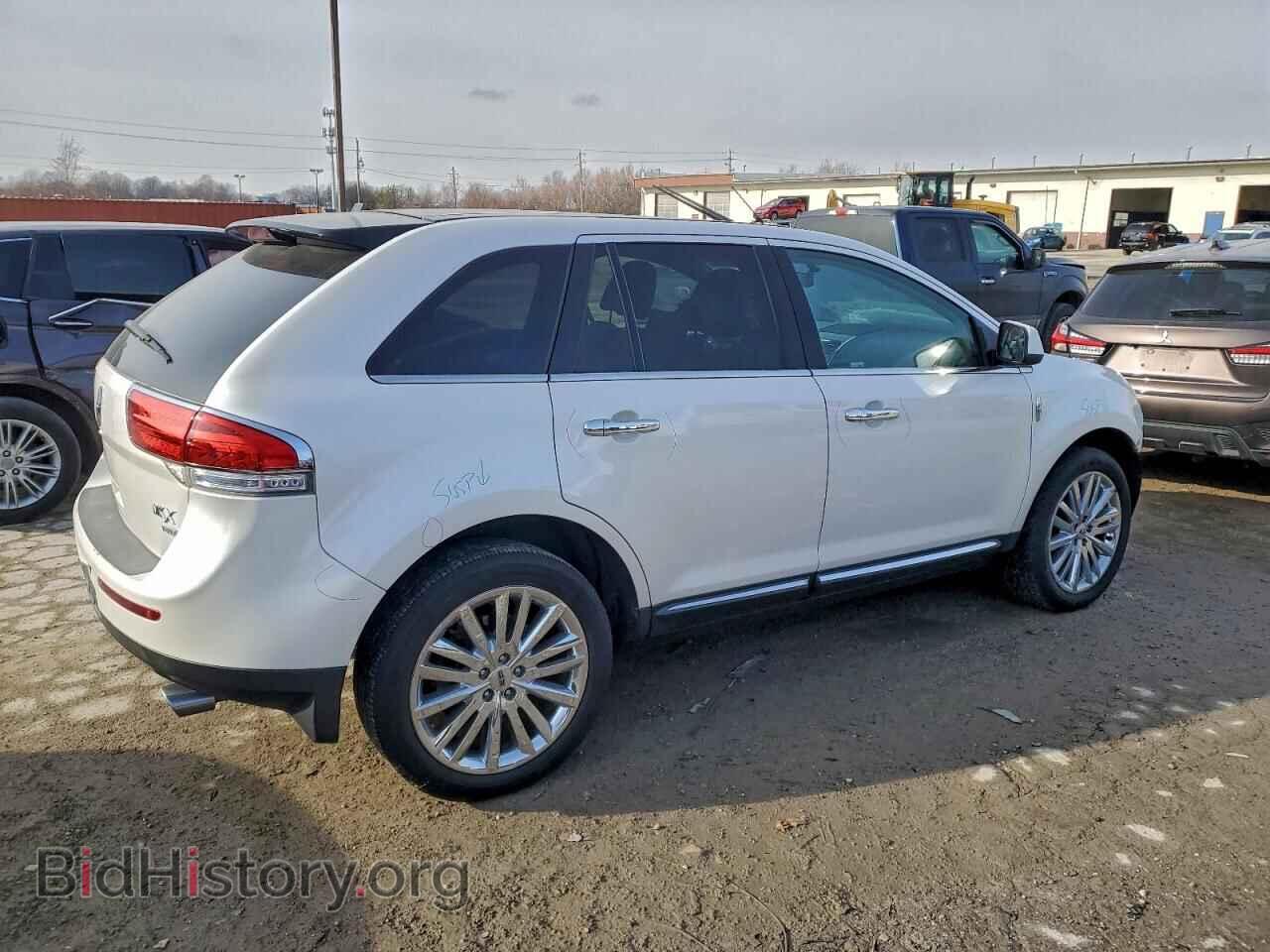 2011 LINCOLN MKX - VIN: 2LMDJ8JK9BBJ08325 - Photo 3