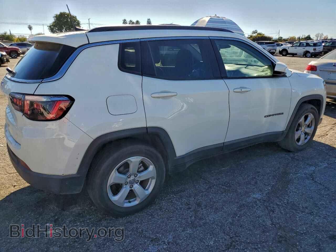 2019 JEEP COMPASS - VIN: 3C4NJCBB1KT746191 - Фото 3