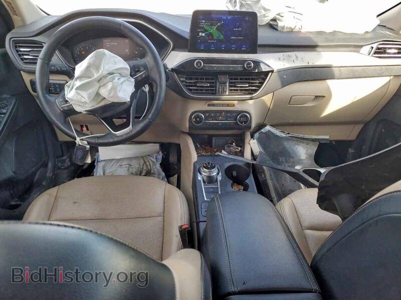2020 Ford ESCAPE (VIN 1FMCU9H95LUA09181) — фото 8 из 13