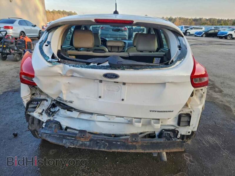 2016 Ford FOCUS (VIN 1FADP3N23GL307086) — photo 6 of 16