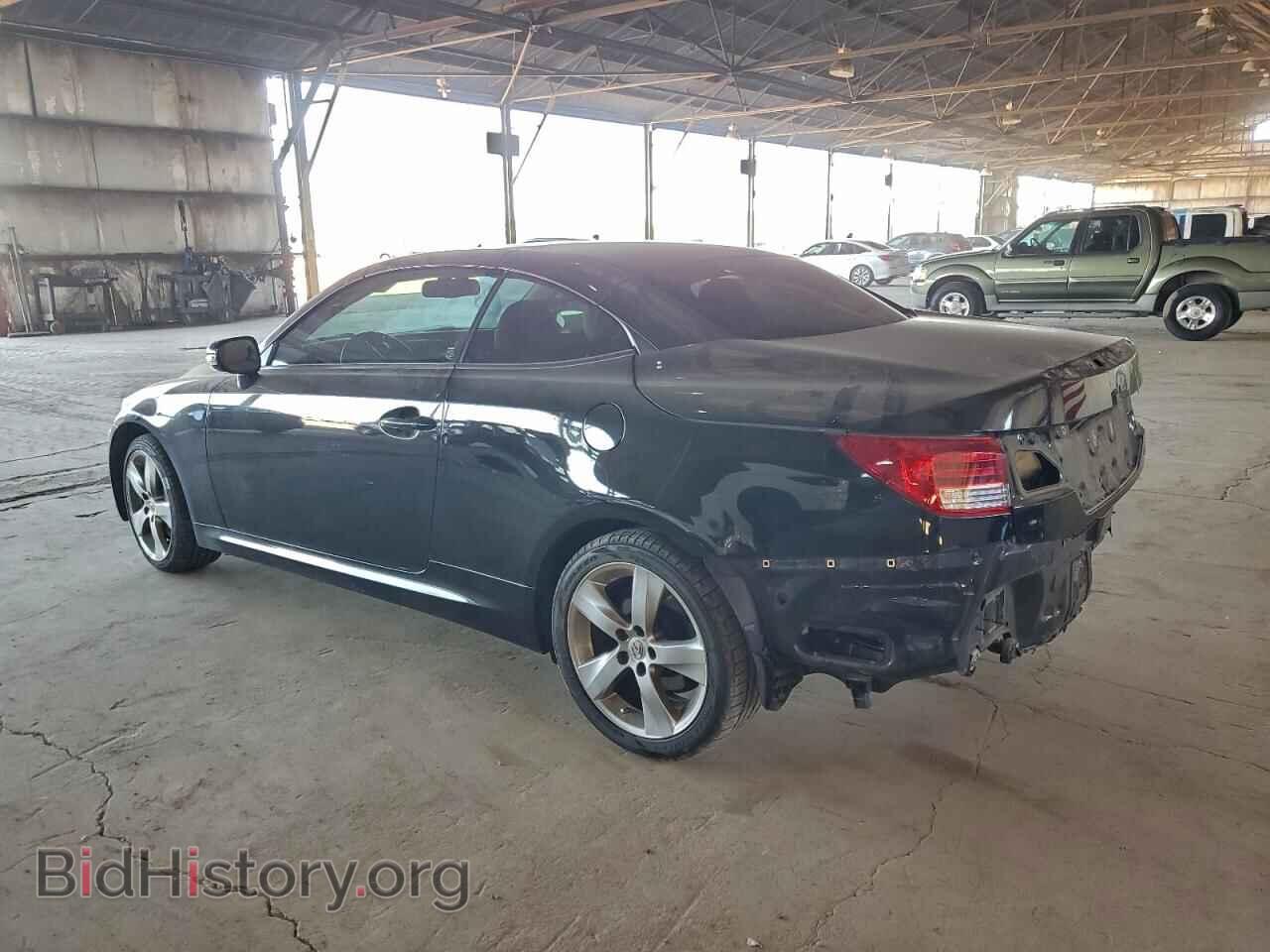 2011 LEXUS IS - VIN: JTHFE2C22B2505161 - Photo 2