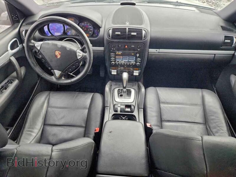 2010 Porsche CAYENNE (VIN WP1AA2AP9ALA07973) — фото 8 из 14