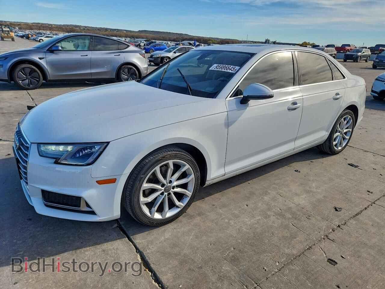 Фотография WAUGMAF49KN007440 - AUDI A4 2019