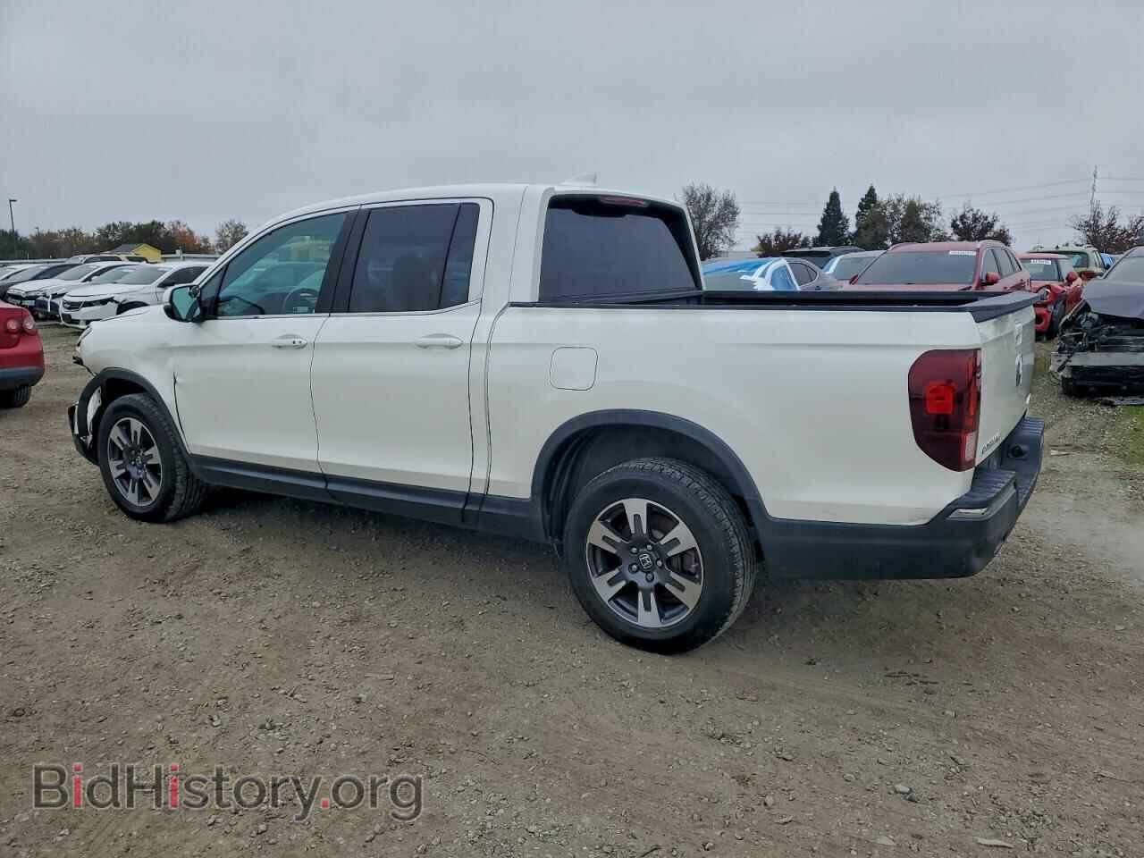 2018 HONDA RIDGELINE - VIN: 5FPYK3F68JB009372 - Фото 2
