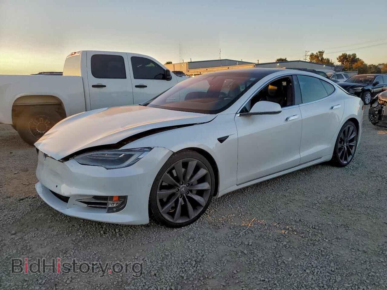 Photo 5YJSA1E26JF261495 - TESLA MODEL S 2018