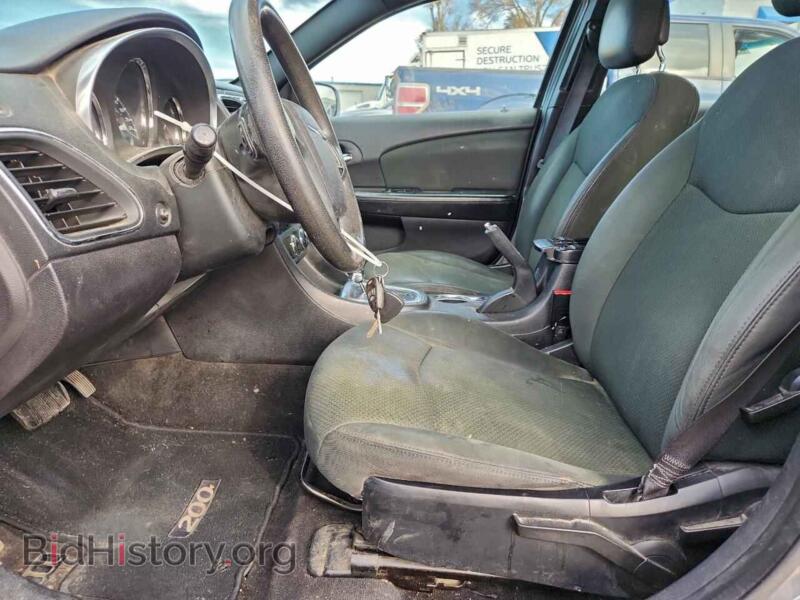 2012 Chrysler 200 (VIN 1C3CCBAB9CN113960) — photo 7 of 13