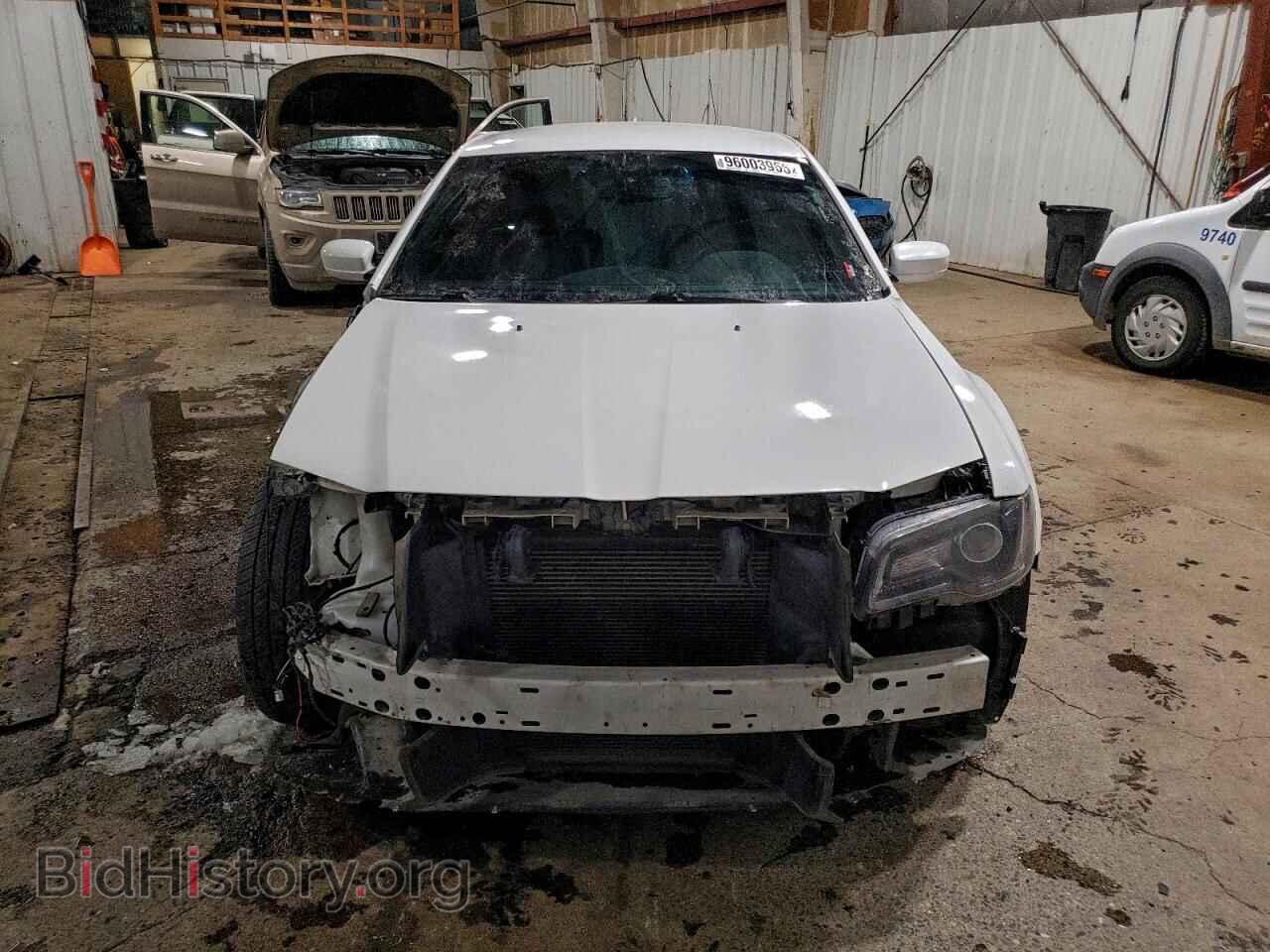 2019 CHRYSLER 300 - VIN: 2C3CCAGG8KH682528 - Photo 5