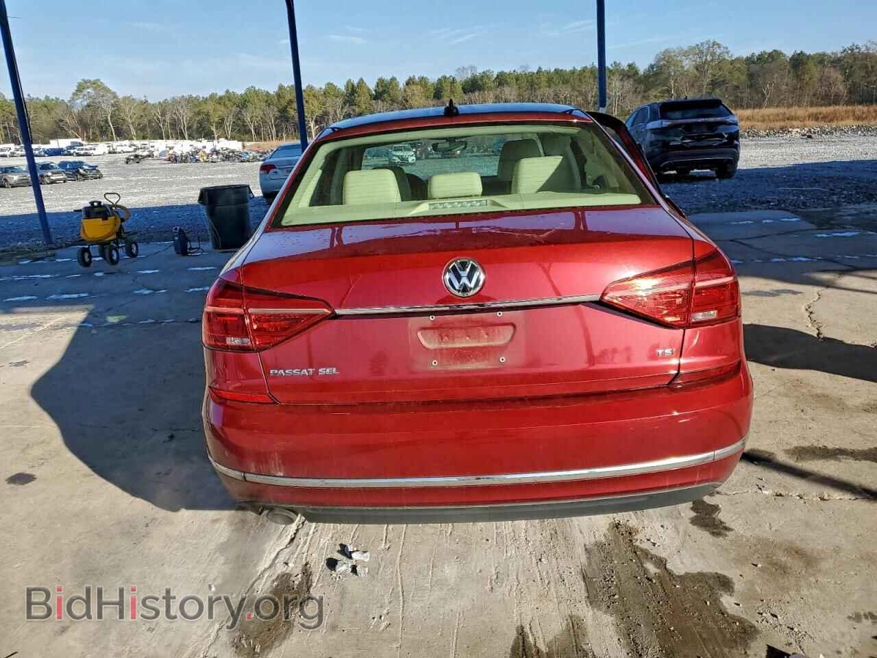 2016 VOLKSWAGEN PASSAT - VIN: 1VWCT7A38GC064850 - Фото 6