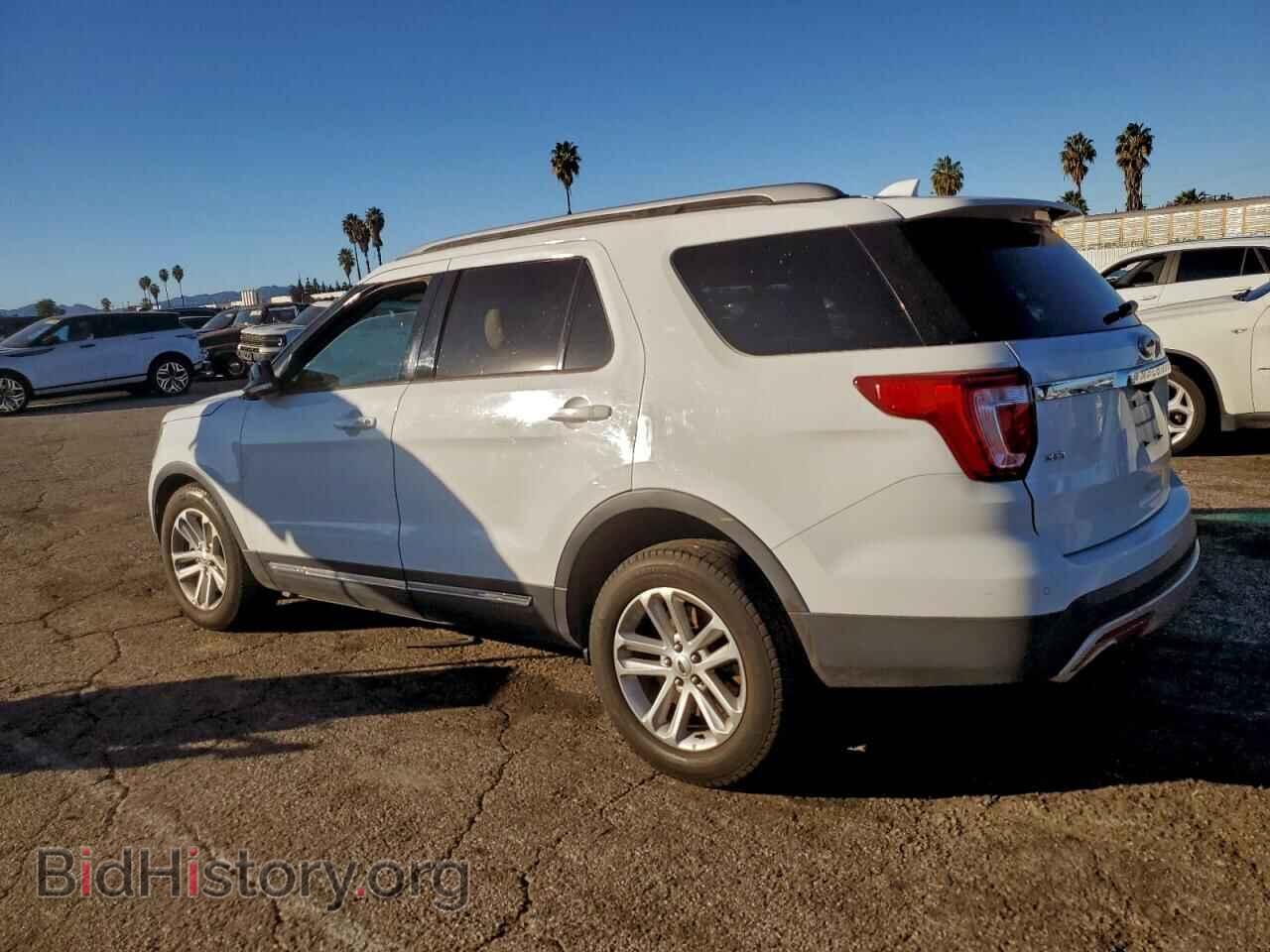 2017 FORD EXPLORER - VIN: 1FM5K7D8XHGA33997 - Photo 2