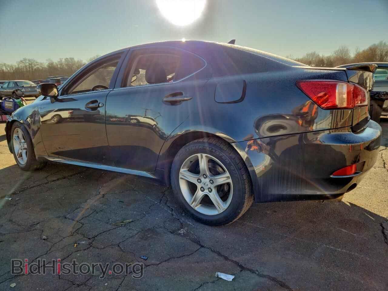 2011 LEXUS IS - VIN: JTHCF5C29B5046758 - Photo 2