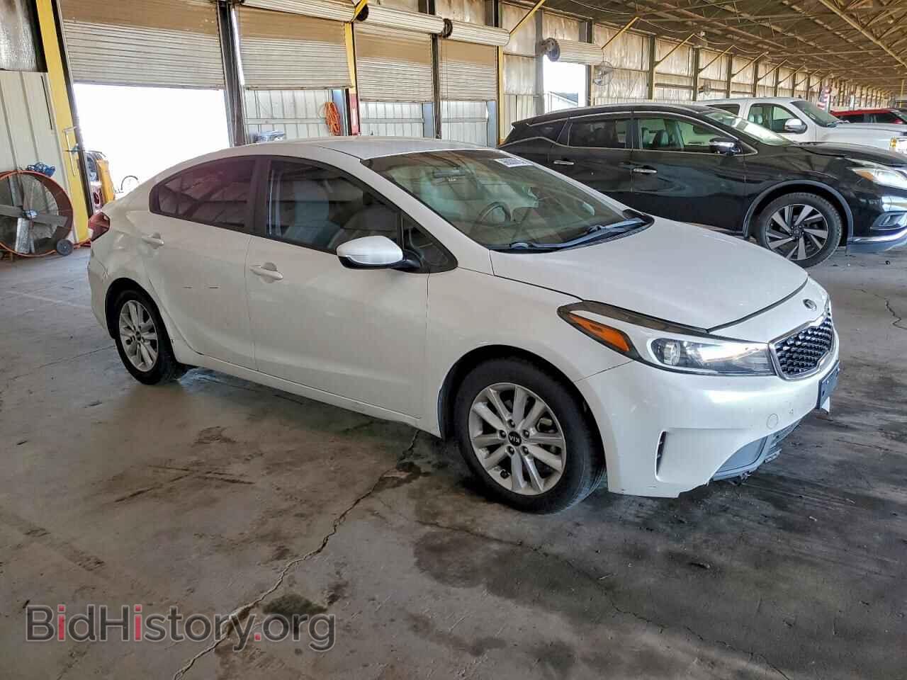 2017 KIA FORTE - VIN: 3KPFL4A79HE008251 - Фото 4