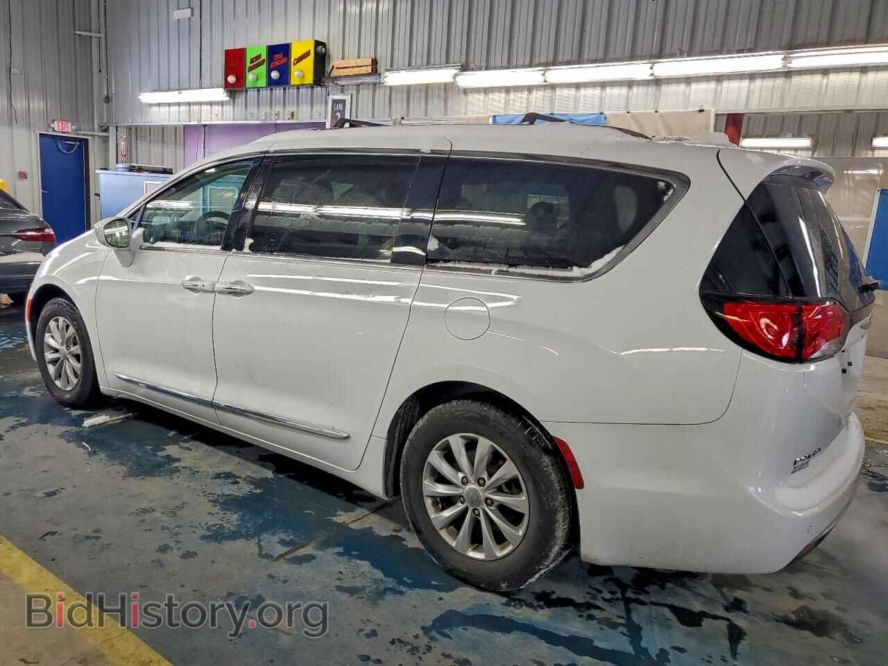 2018 CHRYSLER PACIFICA - VIN: 2C4RC1EG9JR194934 - Фото 2