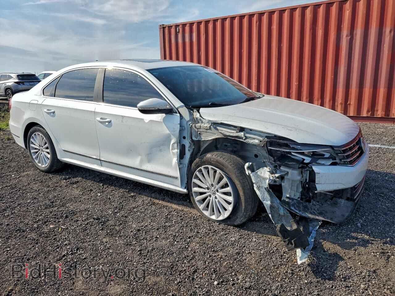 2017 VOLKSWAGEN PASSAT - VIN: 1VWBT7A38HC071844 - Фото 4