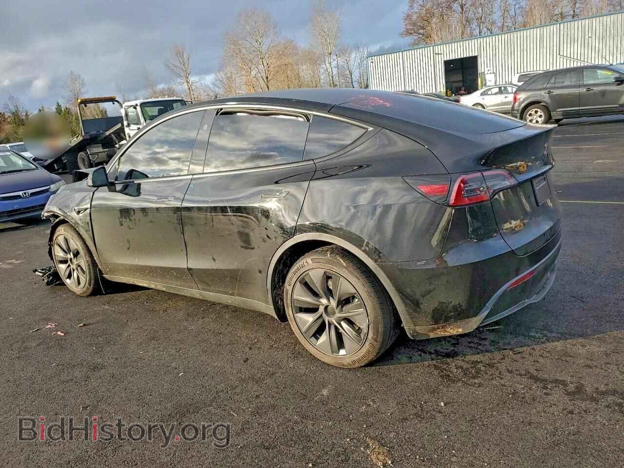 2025 TESLA MODEL Y - VIN: 7SAYGAEE5SF244730 - Фото 2
