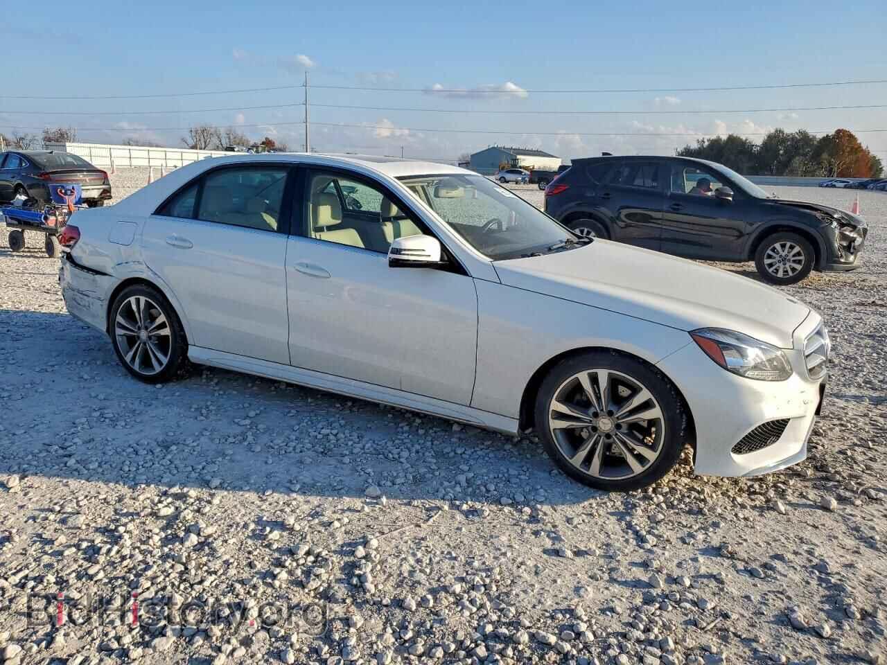 2015 MERCEDES-BENZ E-CLASS - VIN: WDDHF5KBXFB135907 - Фото 4