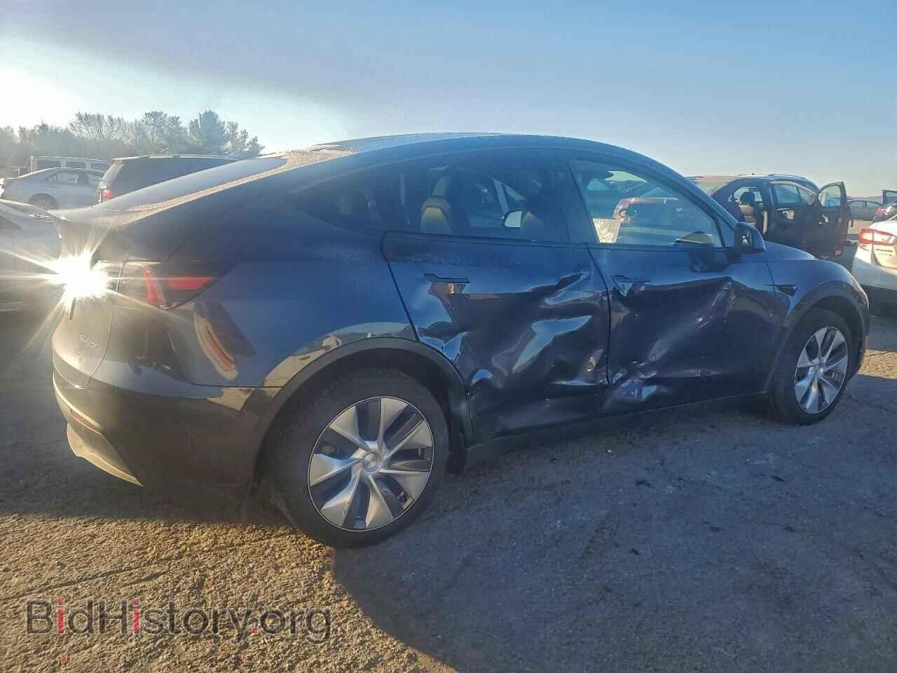 2024 TESLA MODEL Y - VIN: 7SAYGDEE6RA223670 - Фото 3