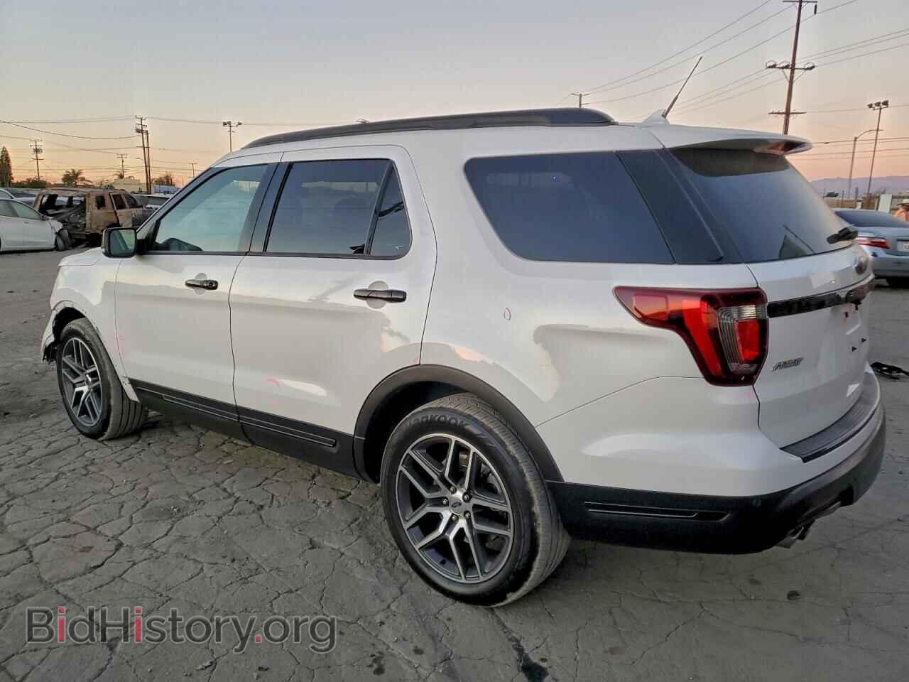 2018 FORD EXPLORER - VIN: 1FM5K8GT1JGB56566 - Фото 2