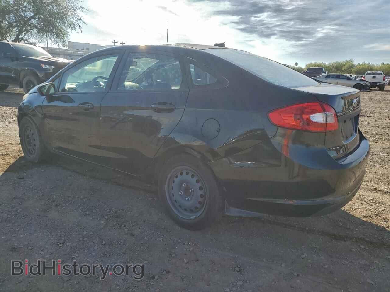 2013 FORD FIESTA - VIN: 3FADP4AJ7DM219901 - Фото 2