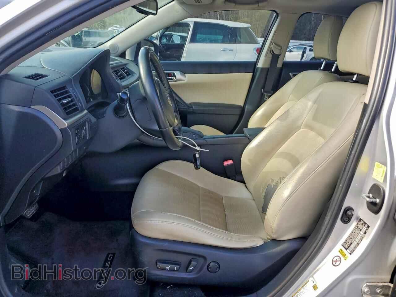 2011 LEXUS CT 200 - VIN: JTHKD5BH2B2003498 - Photo 7