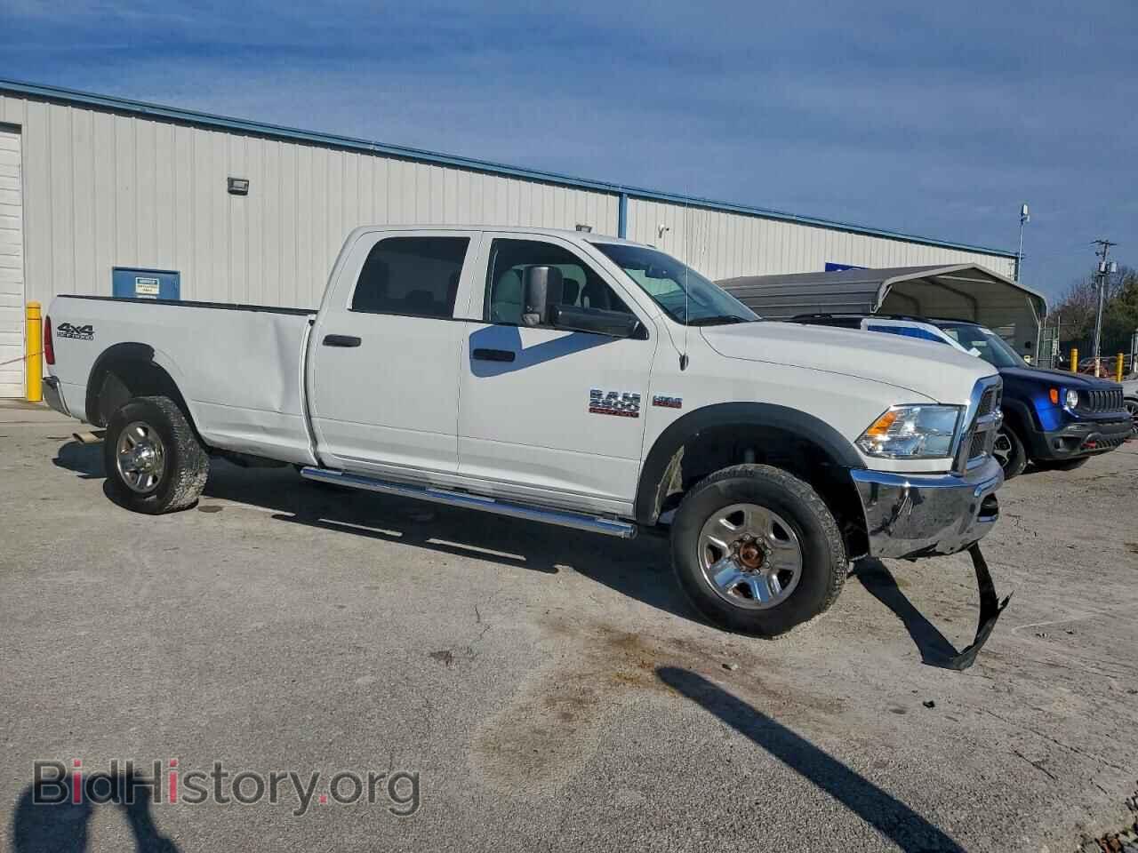 2017 RAM All Models - VIN: 3C6UR5HJ9HG741540 - Фото 4