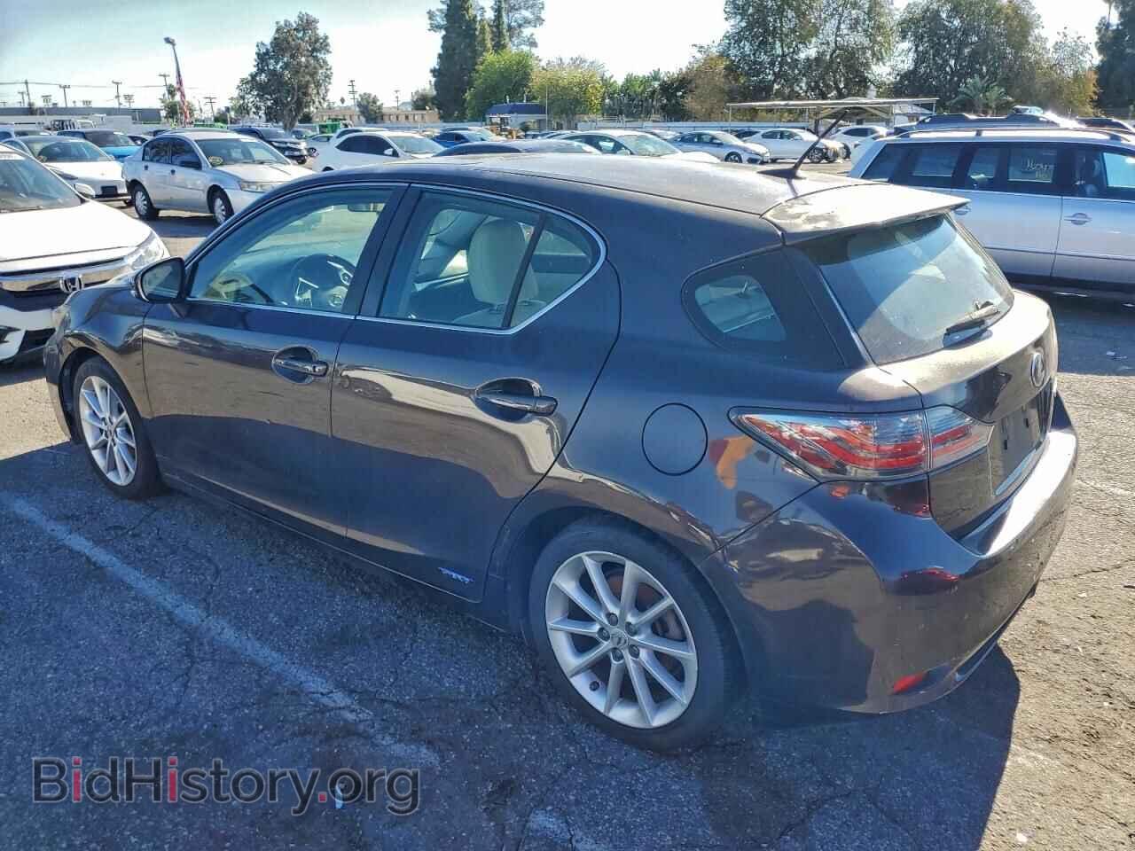 2011 LEXUS CT 200 - VIN: JTHKD5BHXB2015611 - Фото 2