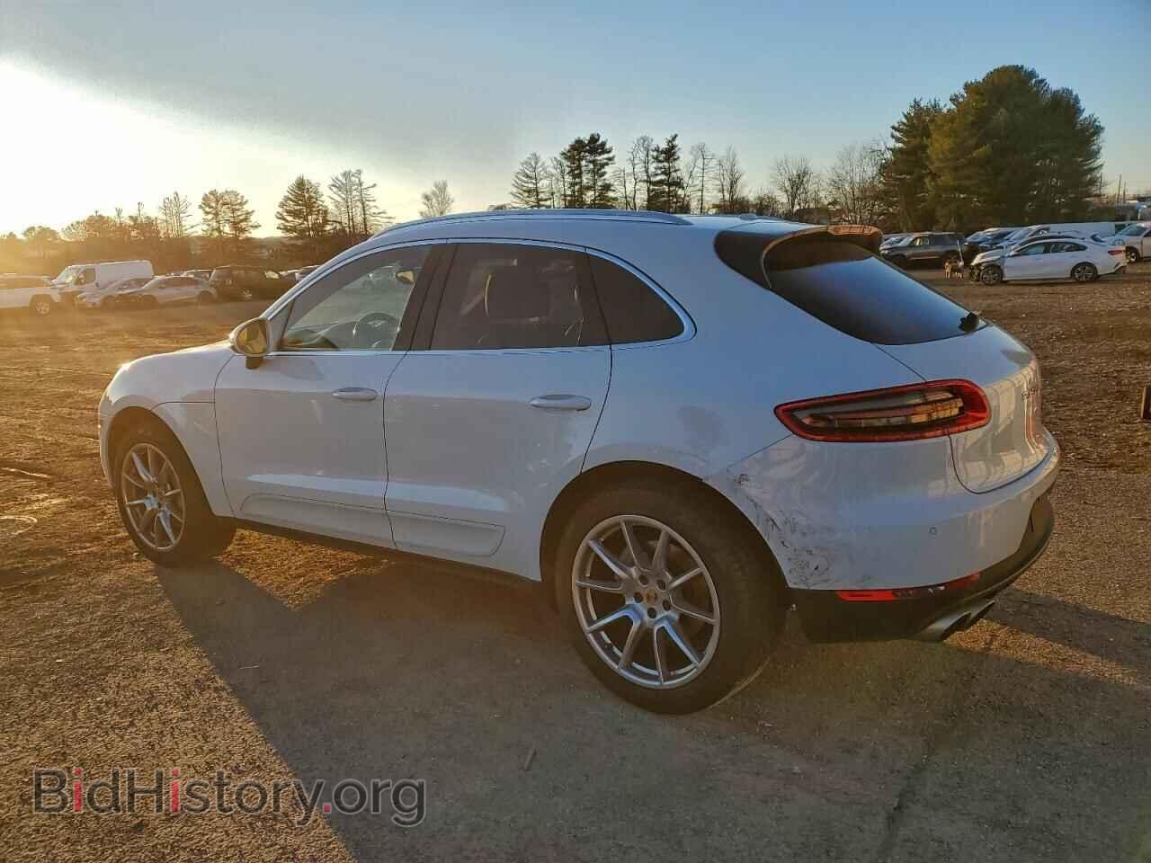 2017 PORSCHE MACAN - VIN: WP1AB2A58HLB15720 - Photo 2