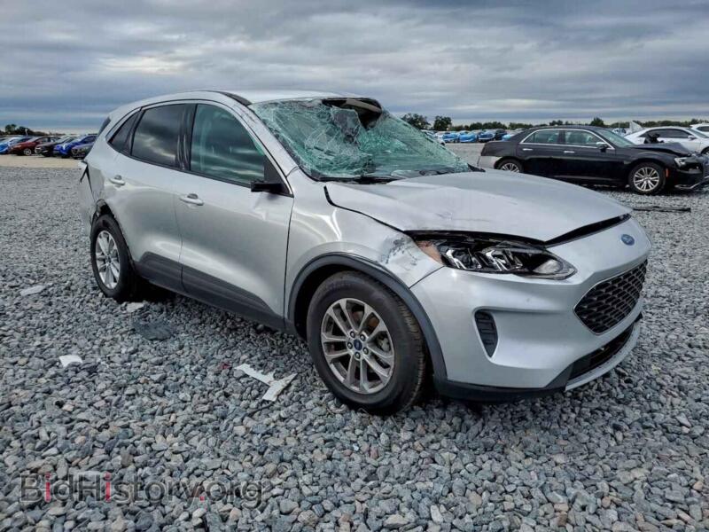 2020 Ford ESCAPE (VIN 1FMCU0G6XLUA94232) — фото 4 из 15
