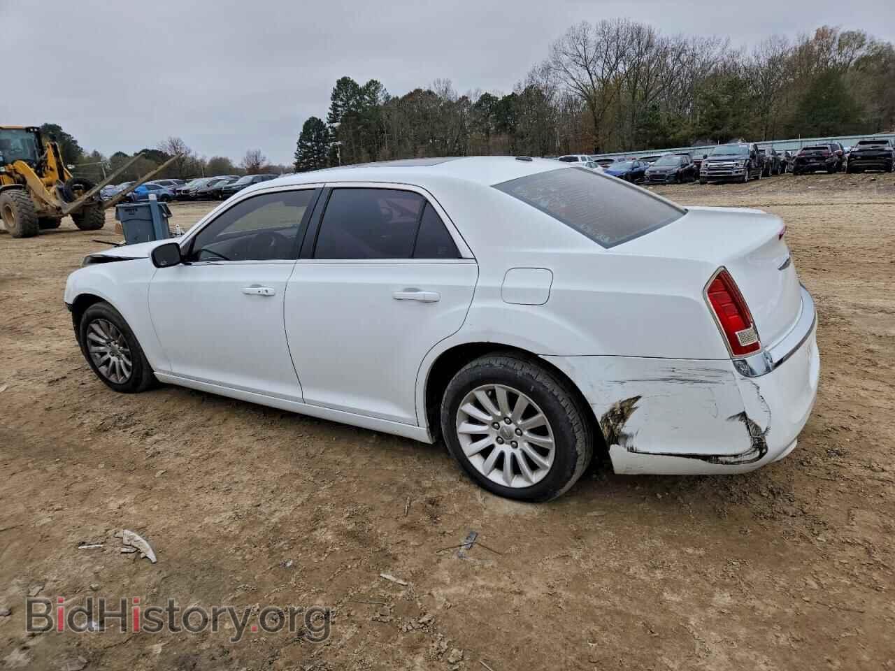 2014 CHRYSLER 300 - VIN: 2C3CCAAG5EH272489 - Фото 2