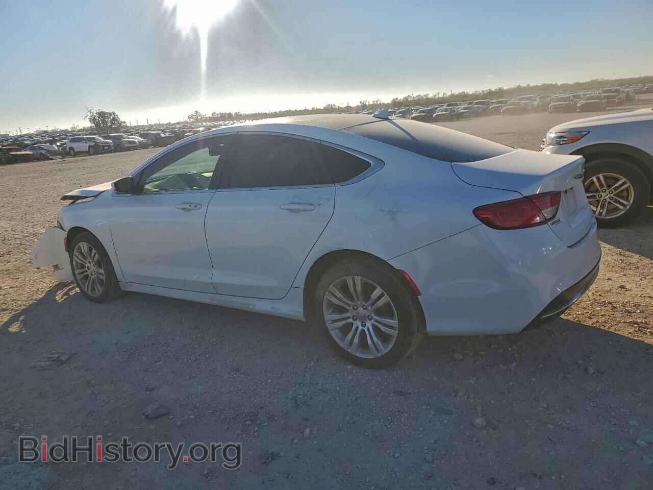 2016 CHRYSLER 200 - VIN: 1C3CCCABXGN162032 - Фото 2