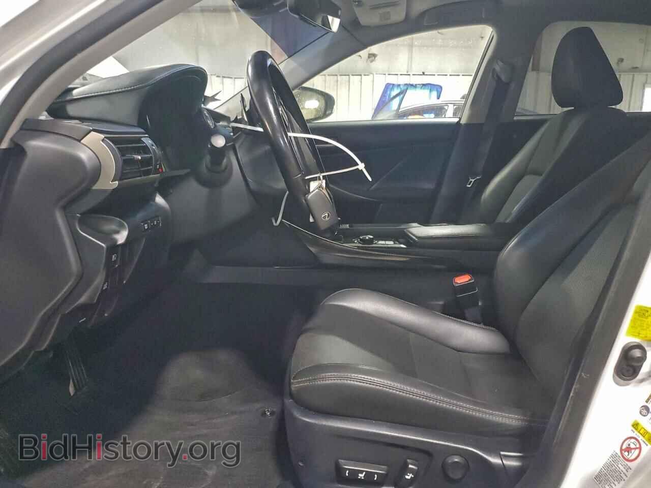 2017 LEXUS IS - VIN: JTHCM1D27H5021007 - Фото 7