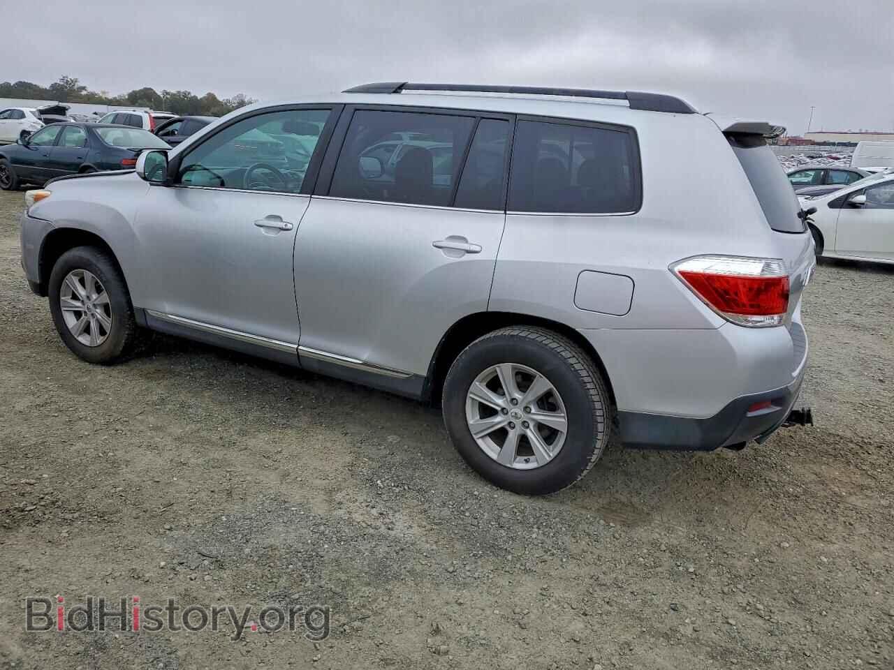 2012 TOYOTA HIGHLANDER - VIN: 5TDBK3EH2CS127675 - Фото 2