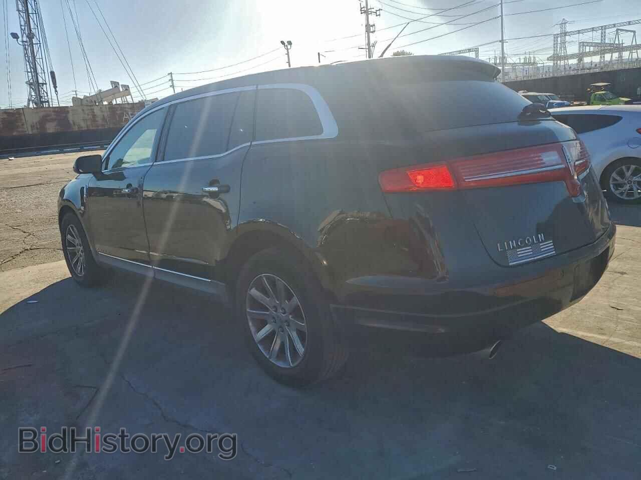 2015 LINCOLN MKT - VIN: 2LMHJ5NK4FBL01627 - Фото 2