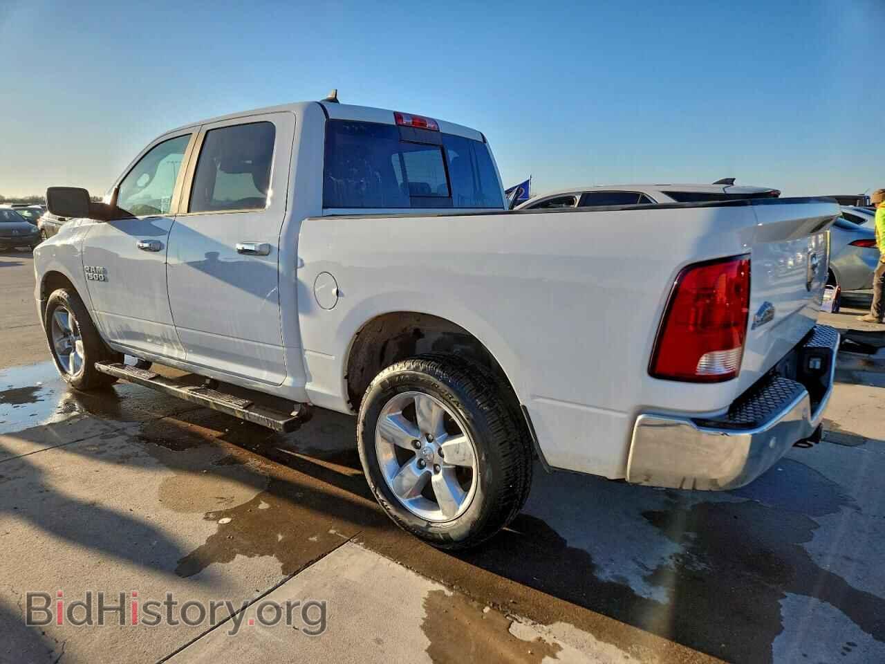 2018 RAM 1500 - VIN: 1C6RR7LG3JS257052 - Фото 2