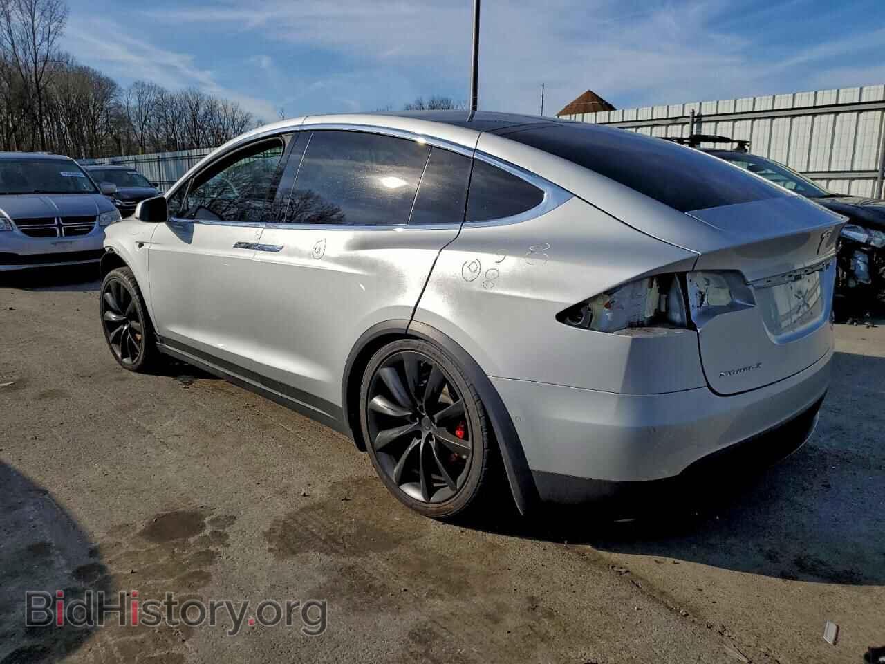 2016 TESLA MODEL X - VIN: 5YJXCBE44GF008174 - Photo 2