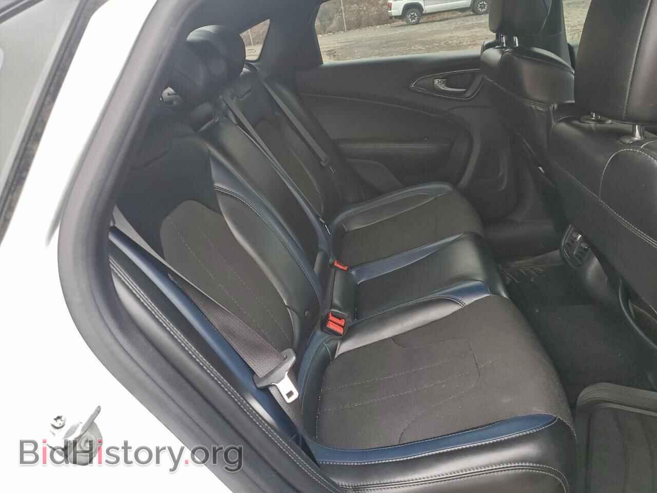 2016 CHRYSLER 200 - VIN: 1C3CCCBB0GN172891 - Photo 10