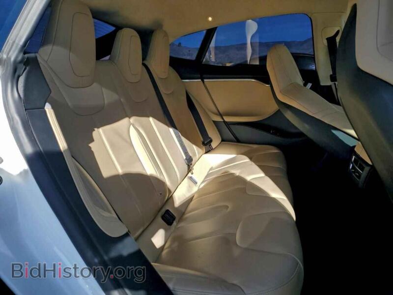 2016 Tesla MODEL S (VIN 5YJSA1E10GF139652) — photo 10 of 12