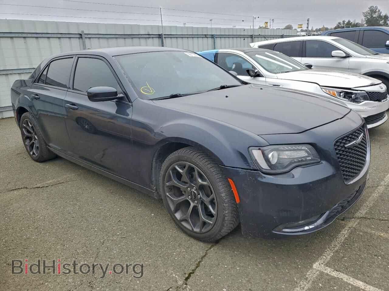 2018 CHRYSLER 300 - VIN: 2C3CCABG9JH211395 - Фото 4