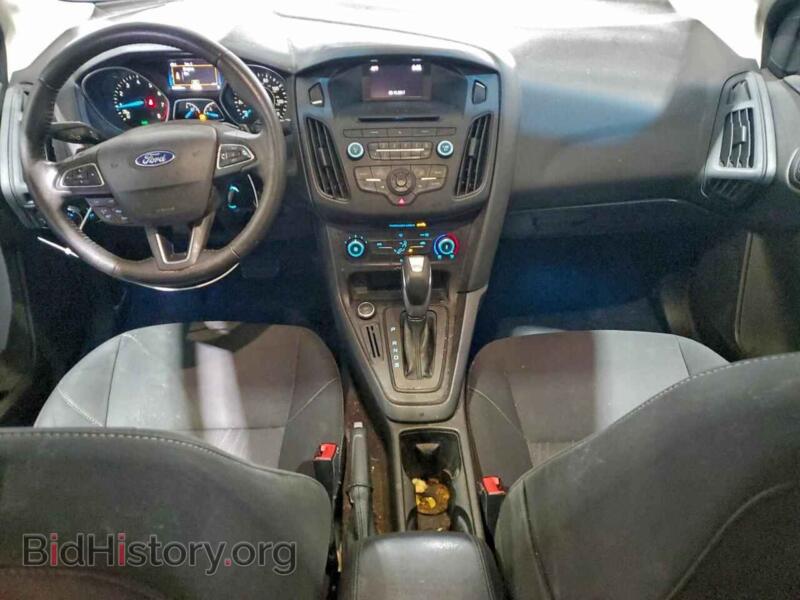 2016 Ford FOCUS (VIN 1FADP3F21GL385154) — фото 8 из 14