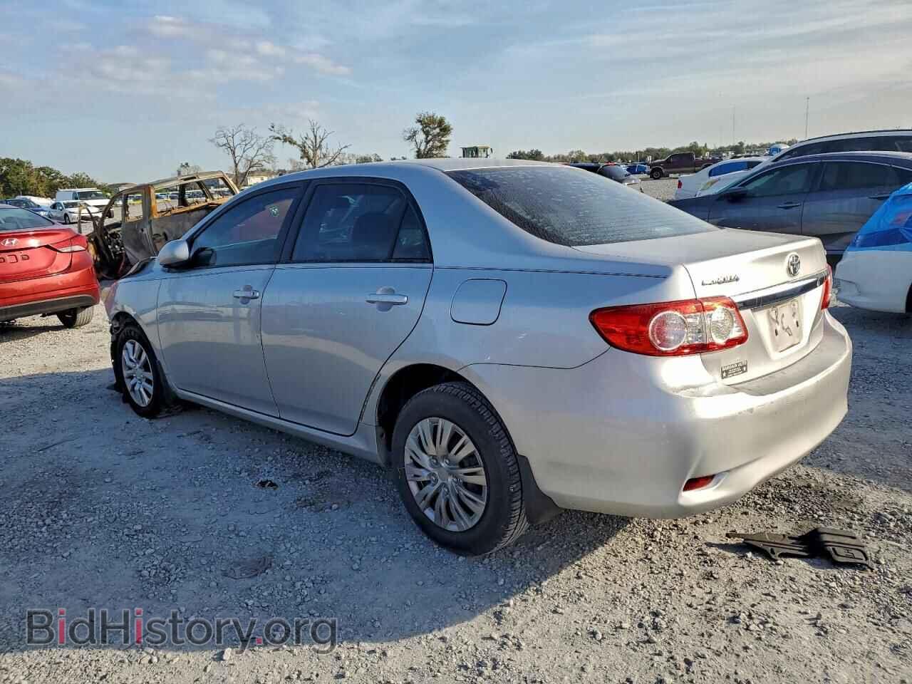 2011 TOYOTA COROLLA - VIN: 2T1BU4EEXBC553823 - Фото 2