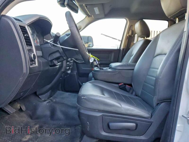 2018 RAM 1500 (VIN 1C6RR6FG9JS229620) — фото 7 из 12