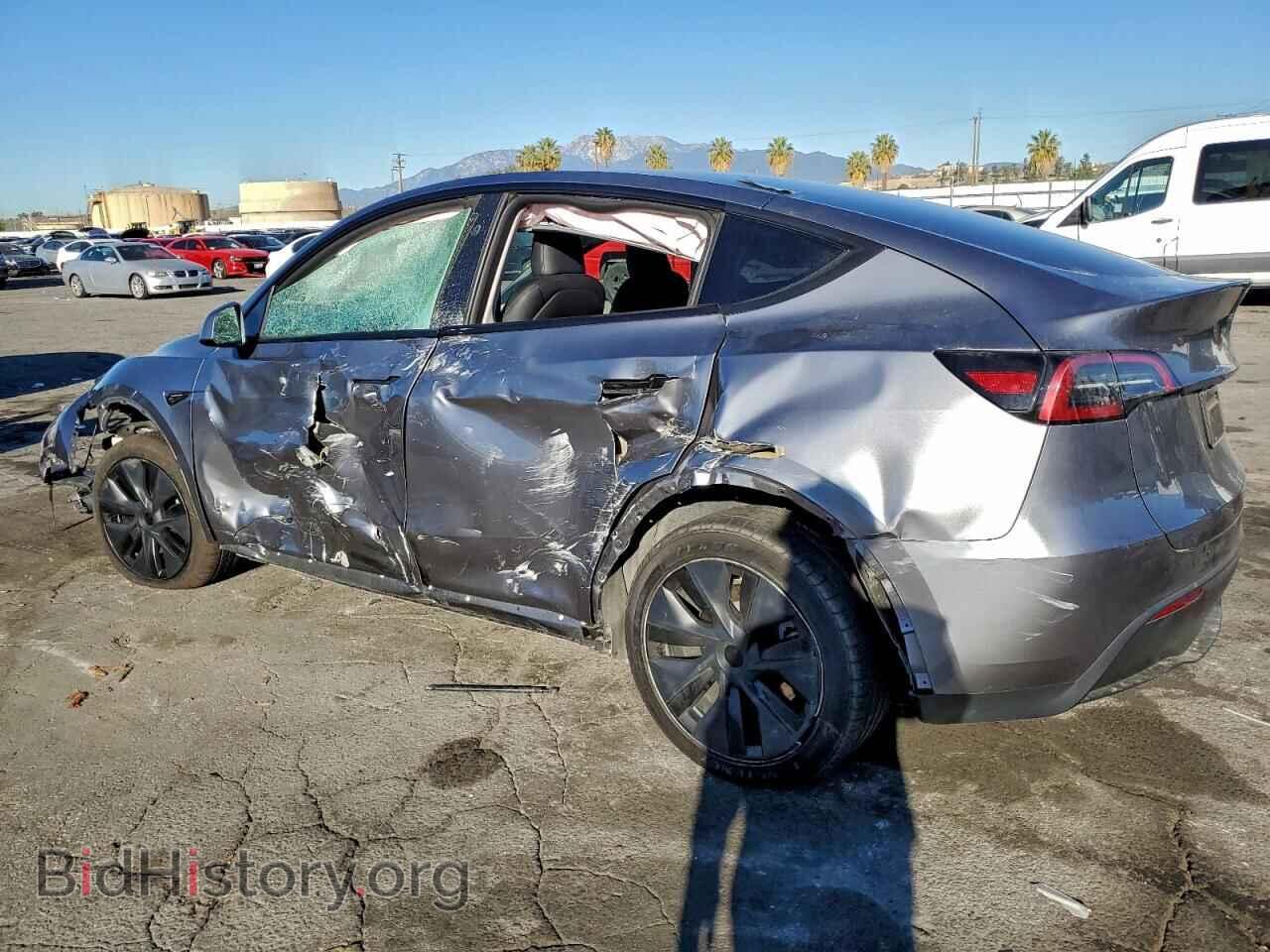 2024 TESLA MODEL Y - VIN: 7SAYGAEE0RF214366 - Фото 2
