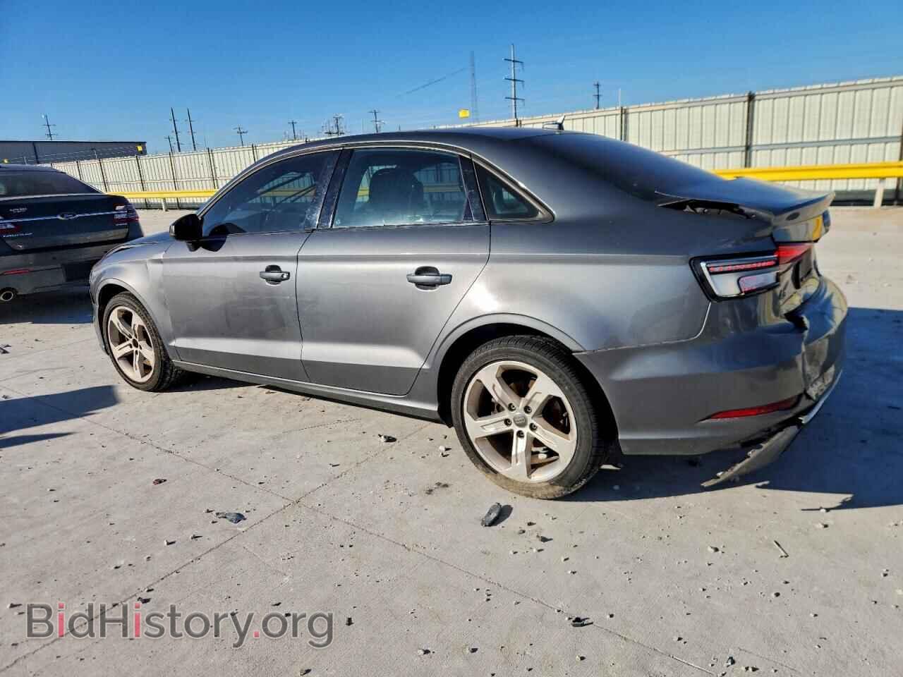 2017 AUDI A3 - VIN: WAUB8GFFXH1012410 - Фото 2